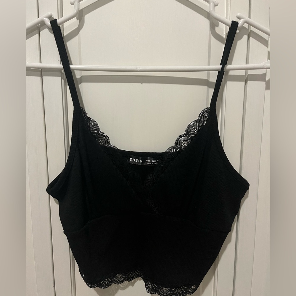 SHEIN black lace cropped tank top.